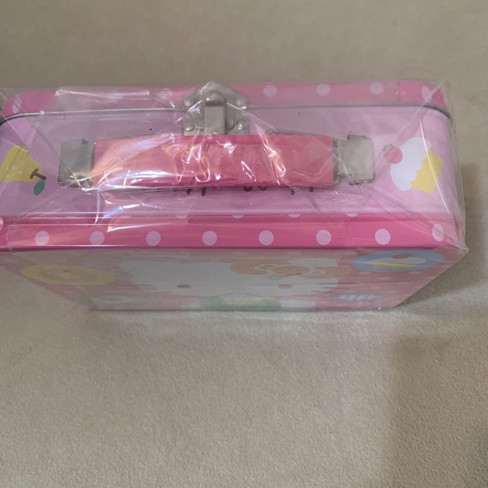 Brand New Hello Kitty Lunch Box - Picture 3 of 4